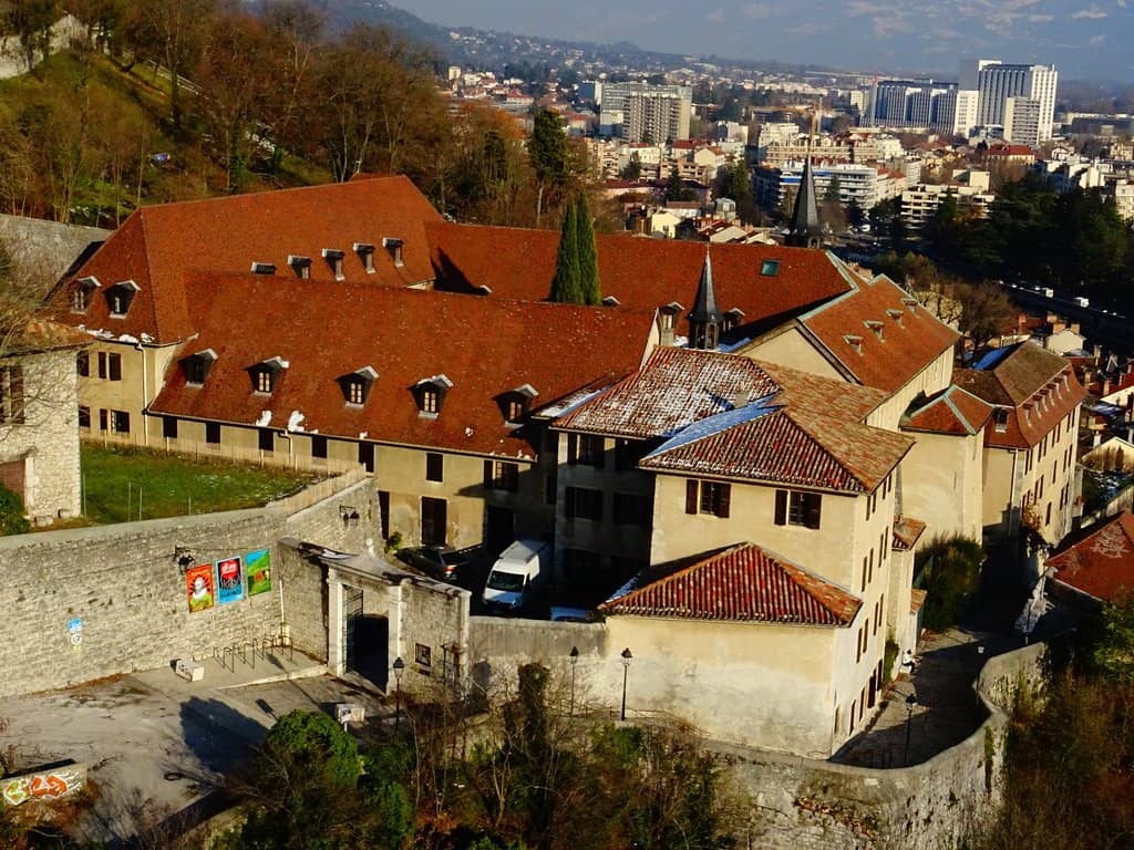 The Iconic 'Bubbles'