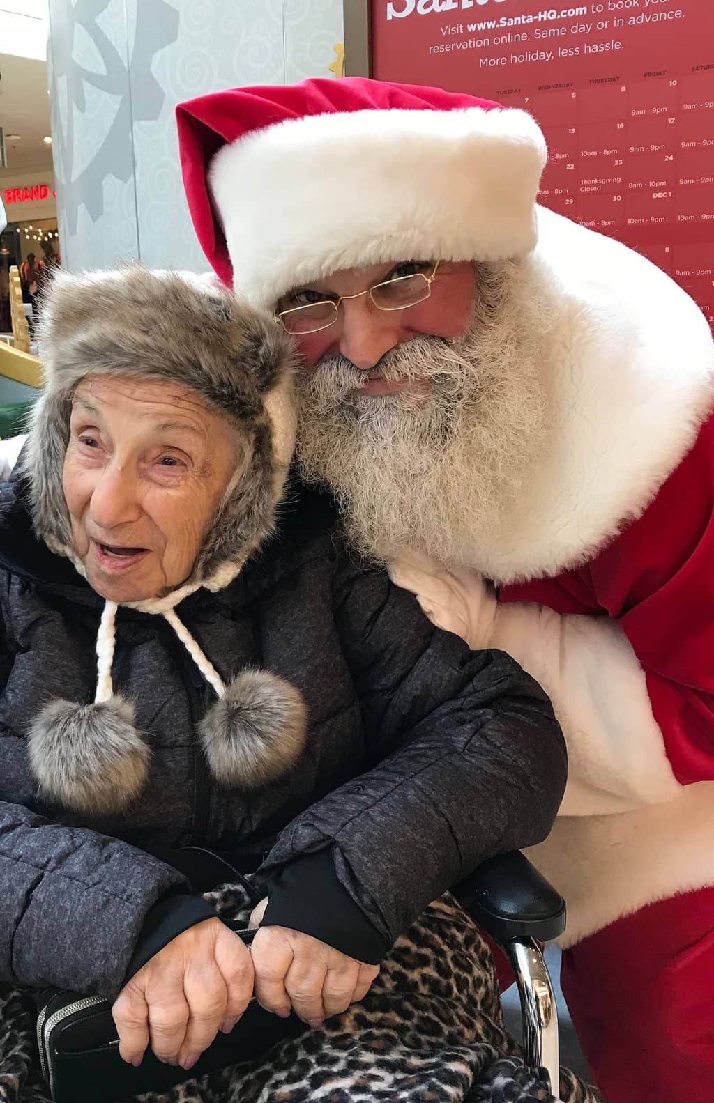 Dick's Sporting Goods (2-Level)