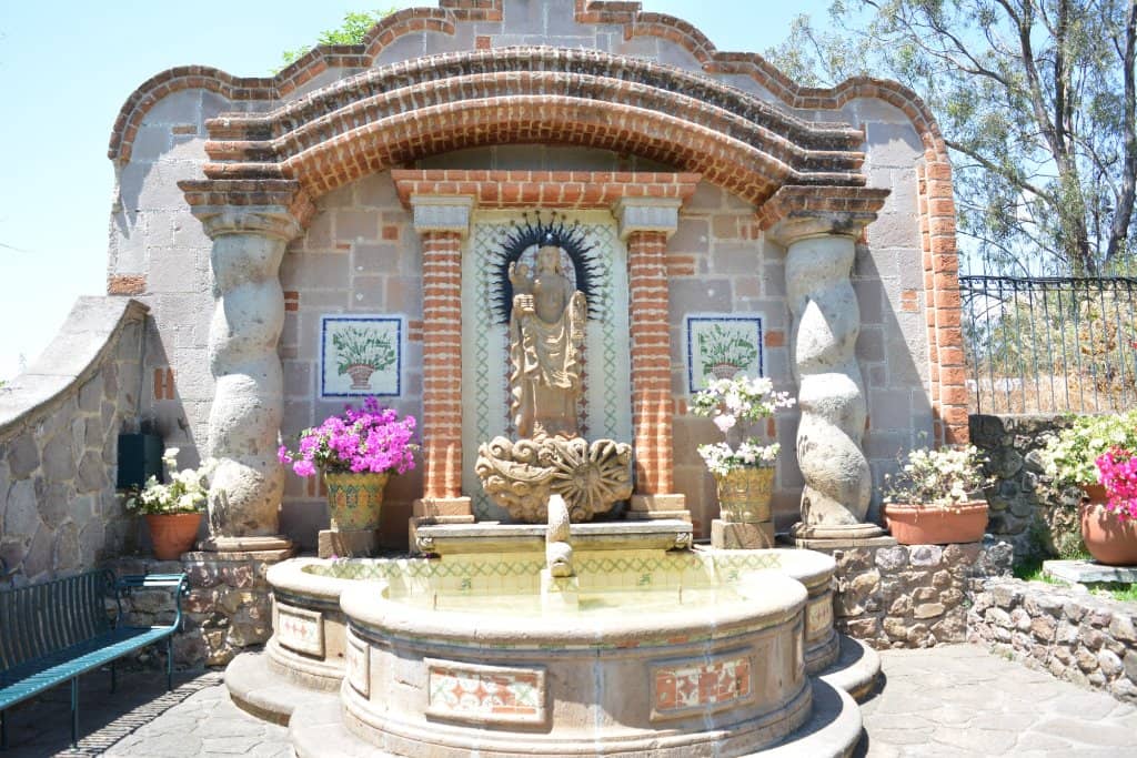 Peaceful Reflection Spaces