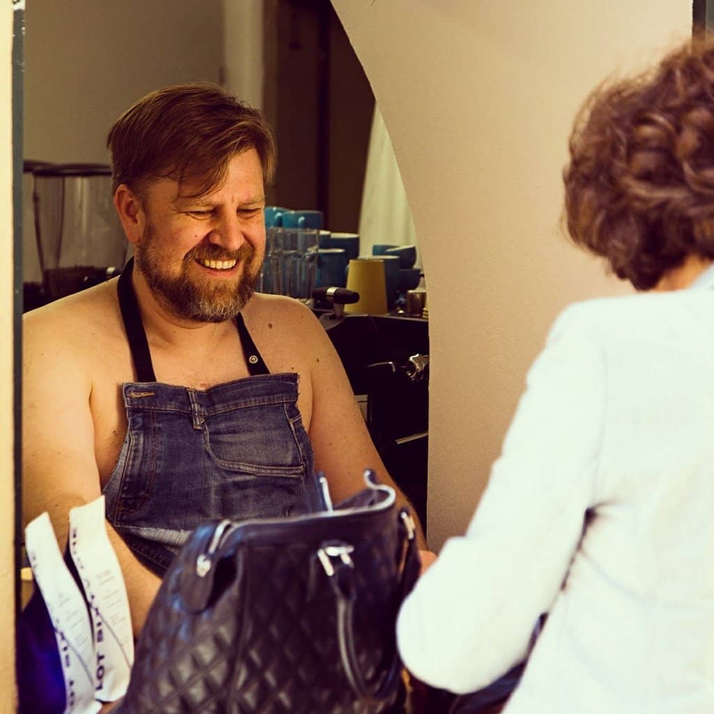 Charming Alley Location