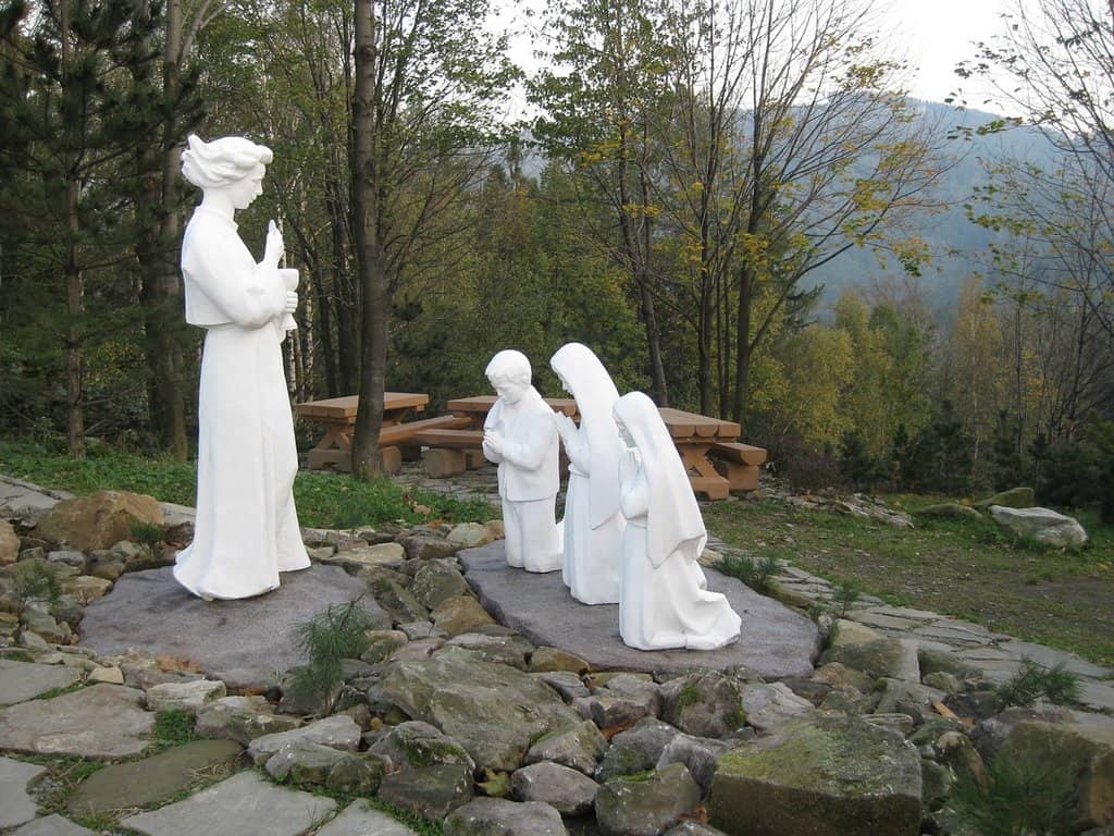 Summit Cafe & Playground