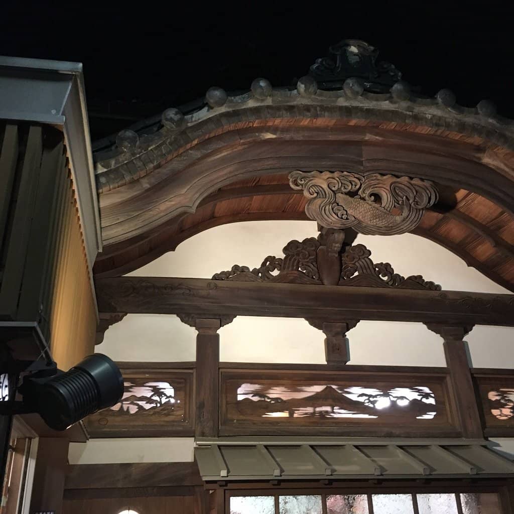 Modern Amenities & Comforts