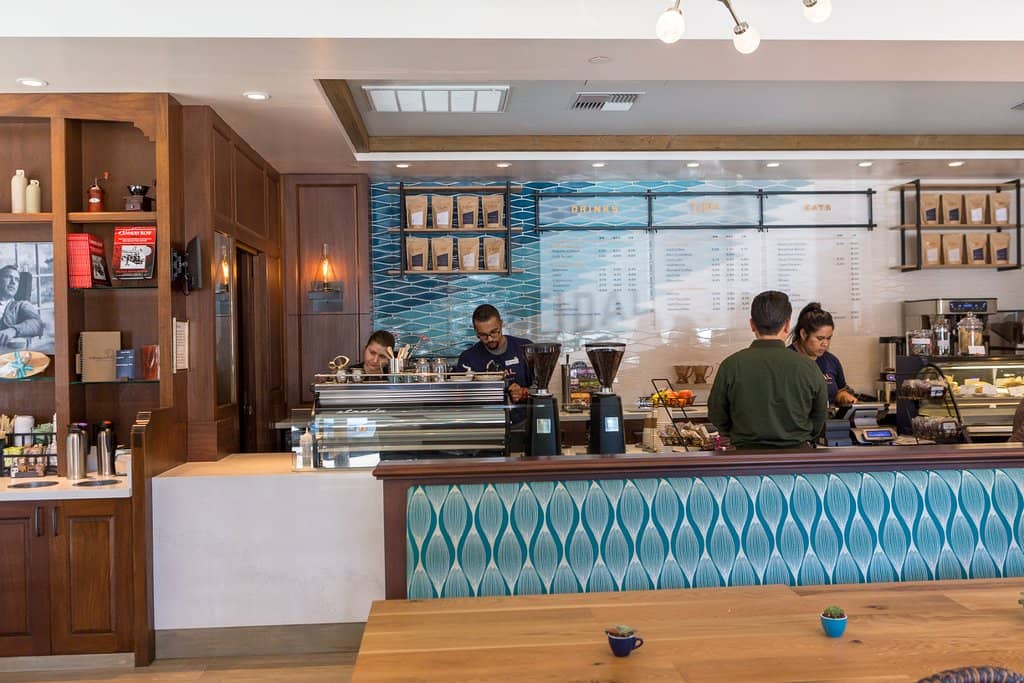 Artisanal Coffee & Pastries