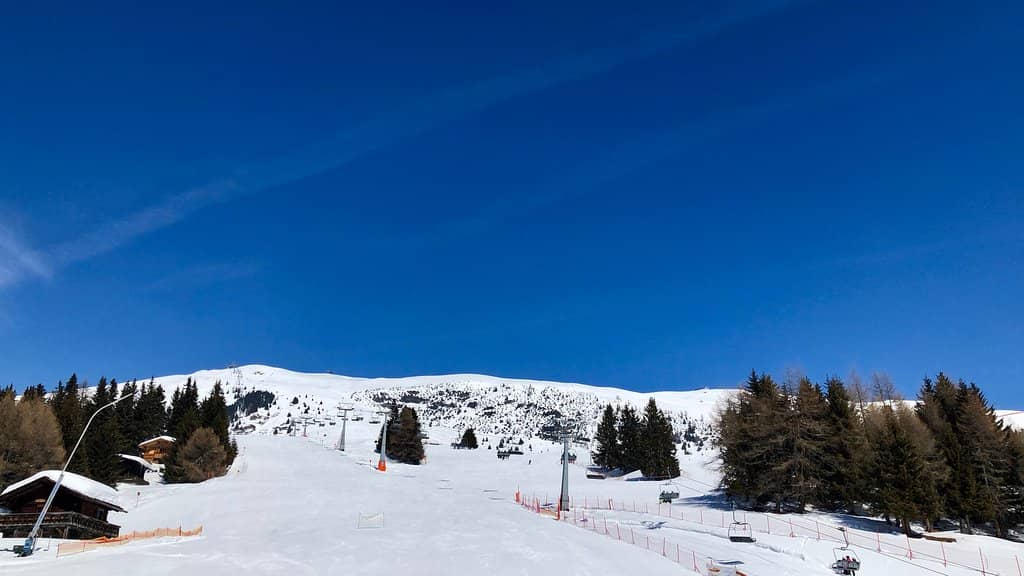 Panoramic Mountain Views