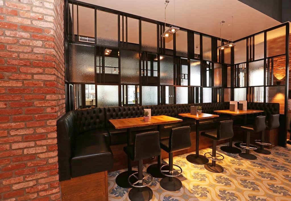 Stunning Views & Ambiance