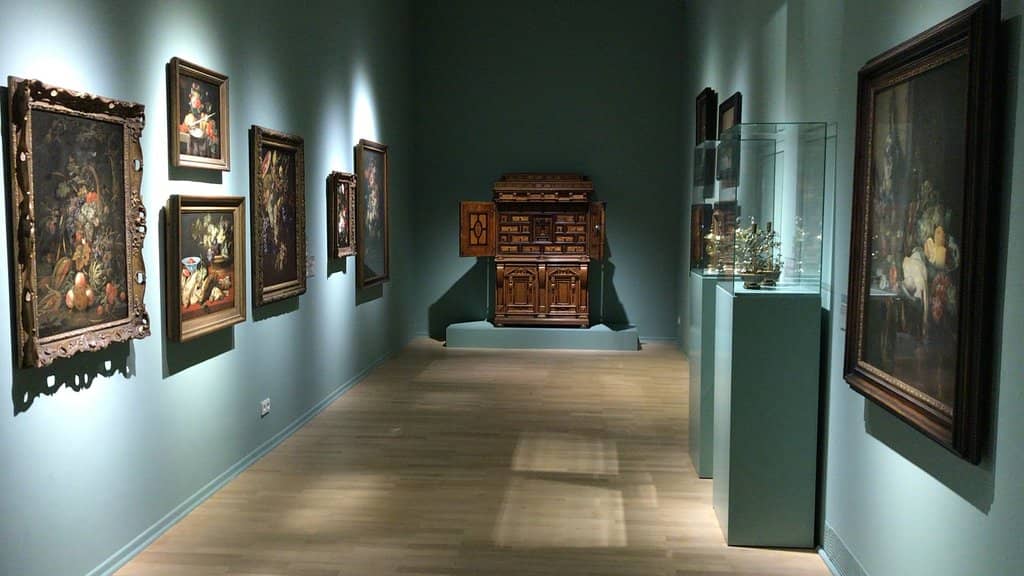 Glass Museum Mirror Room