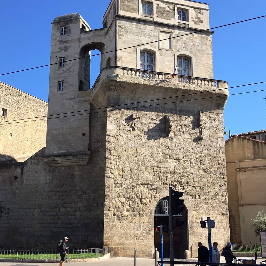 Cozy Adjacent Square