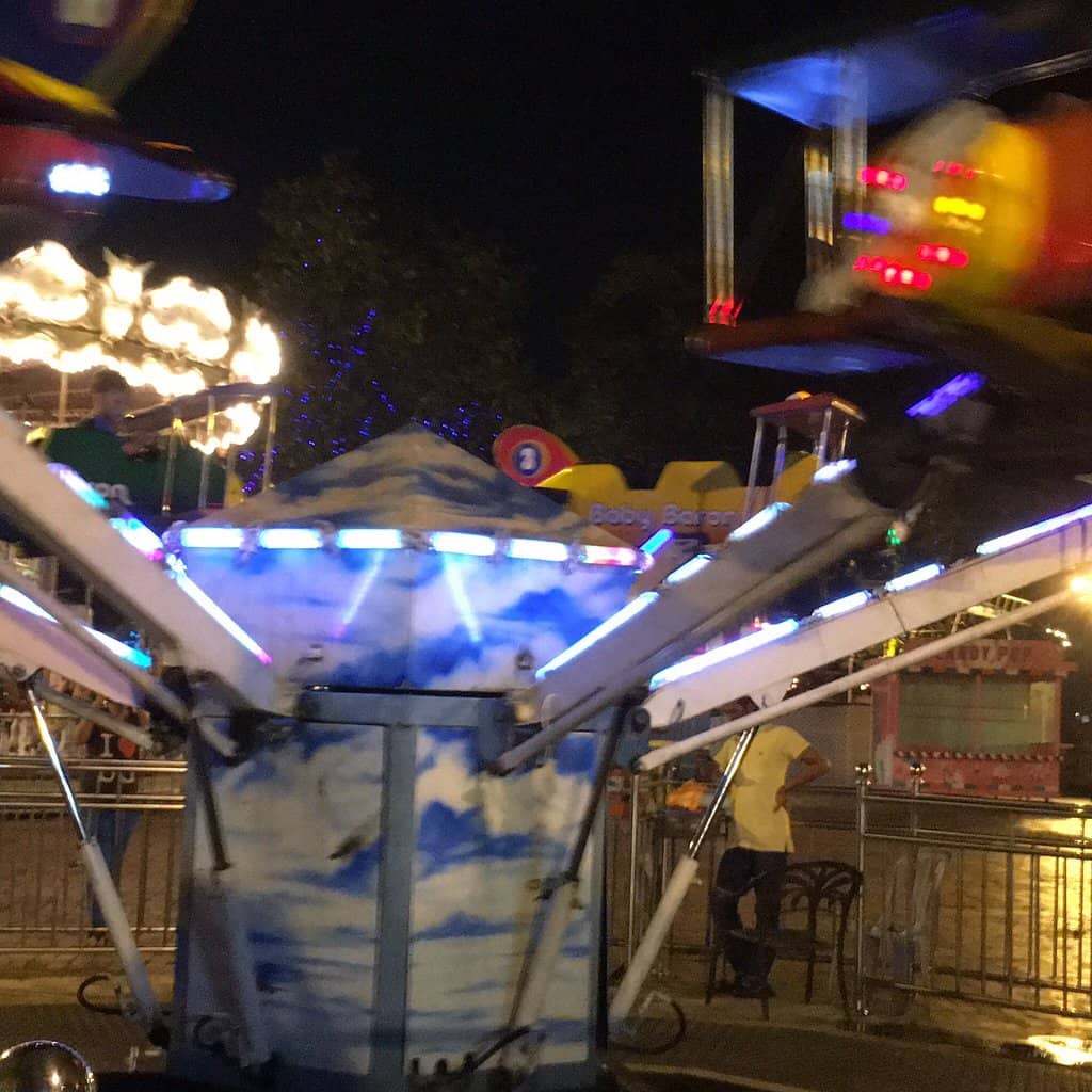 Seaside Views & Strolls