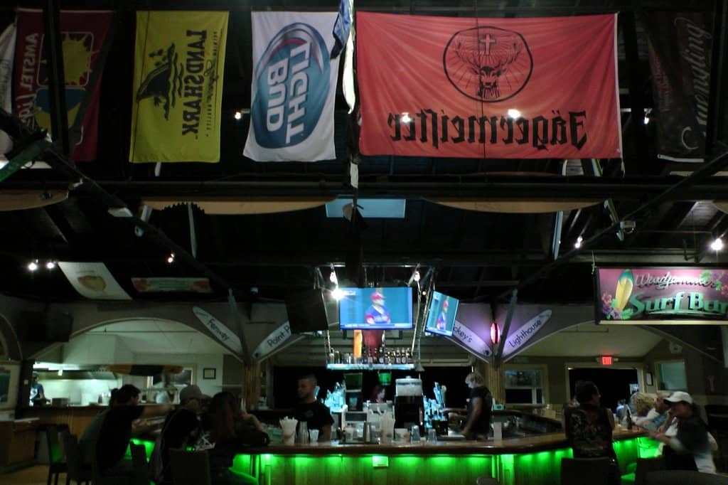 Waterfront Views & Bars