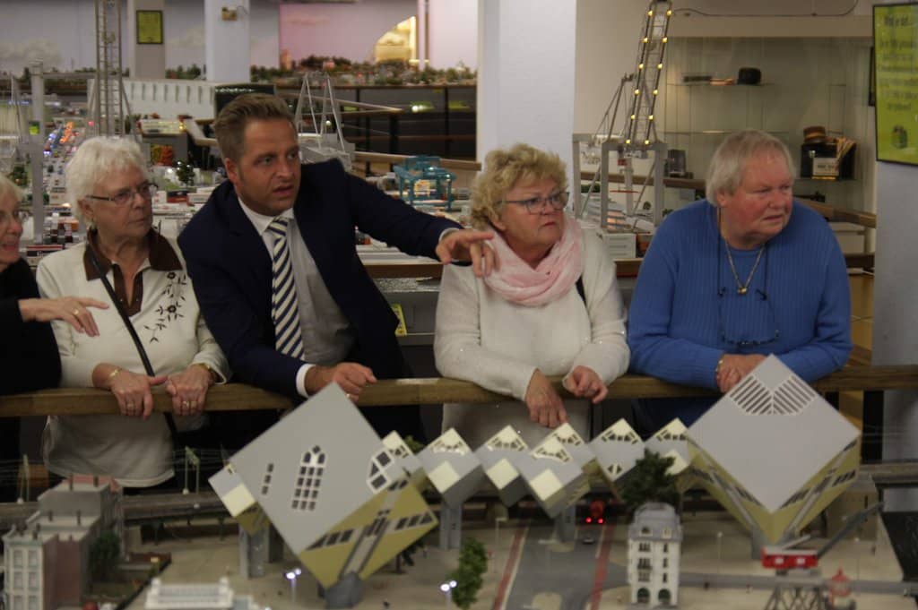 UK Miniatures Section