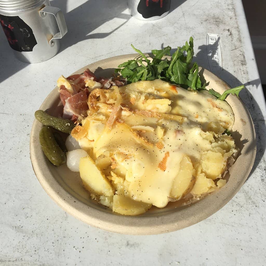 Artisan Crafts & Handmade Goods