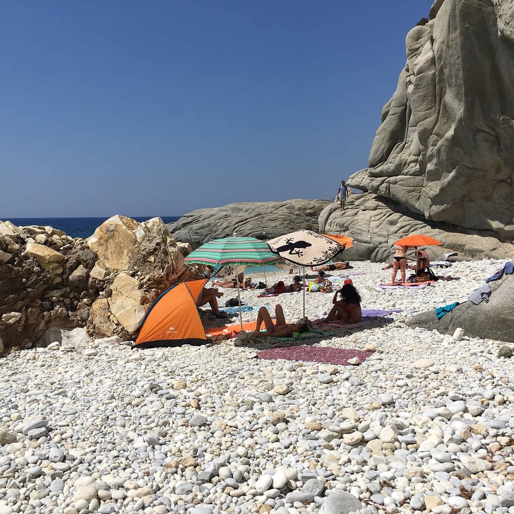 Pristine White Pebbles