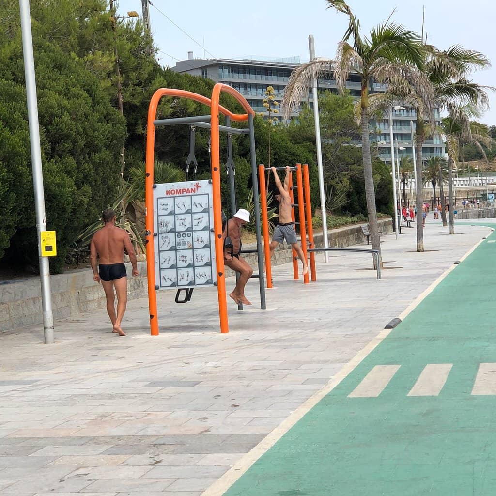 Scenic Dune Landscapes