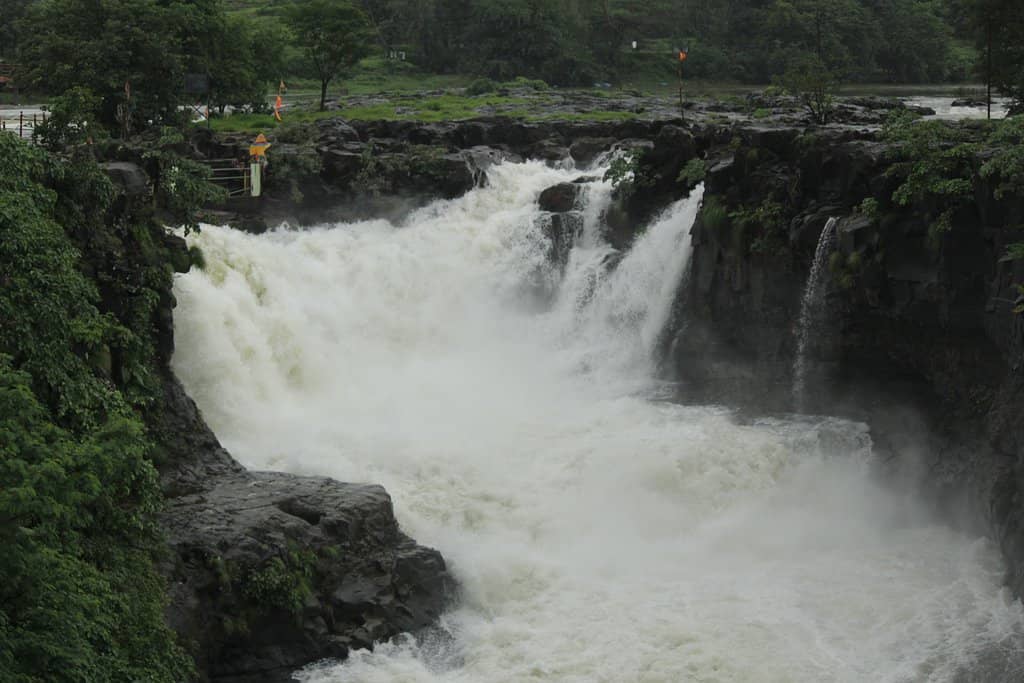 Lush Green Surroundings