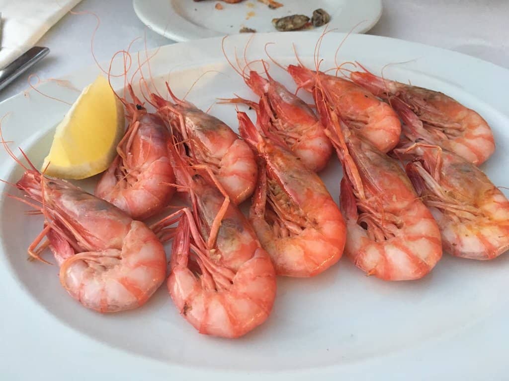 Picturesque Waterfront Dining