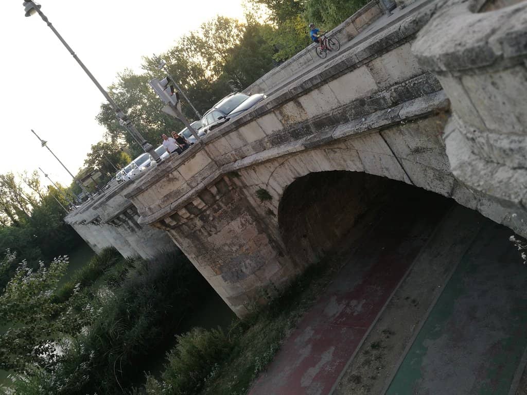 Gateway to El Viejo Hill