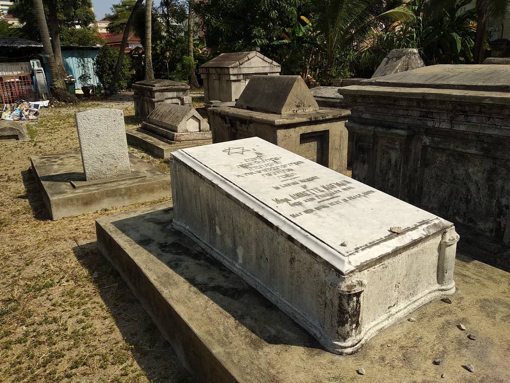 Unique Tombstone Shapes