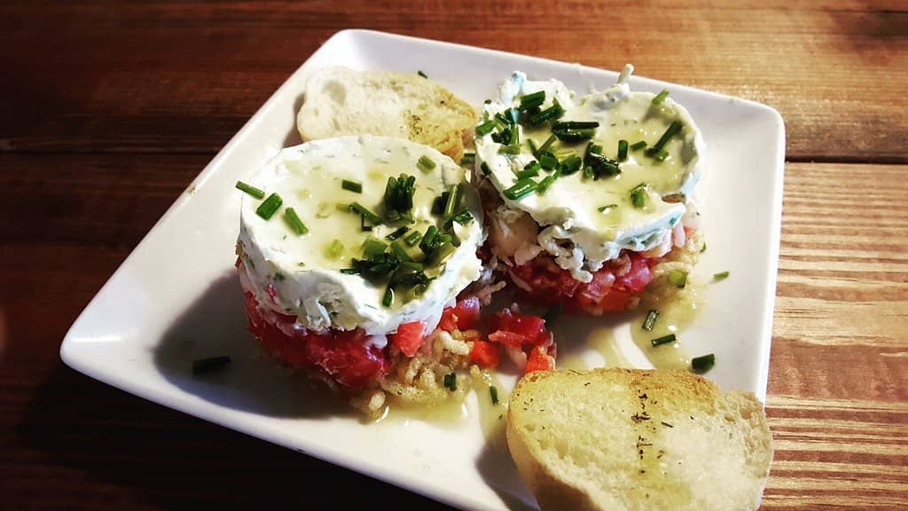 Charming Craftsman Bungalow Ambiance