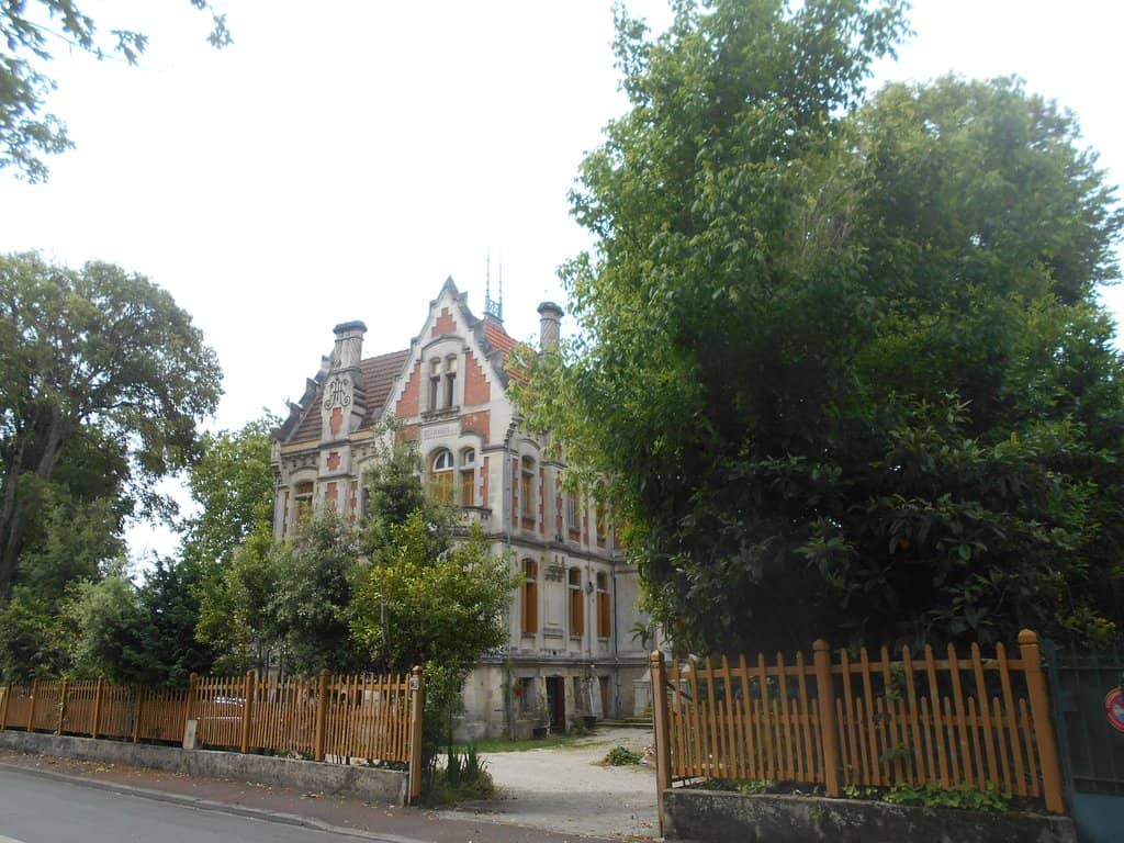 Charming Streets and Gardens