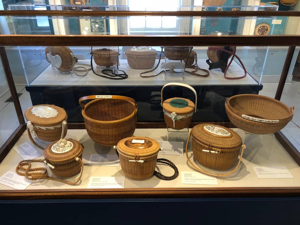 Informative Displays & Film