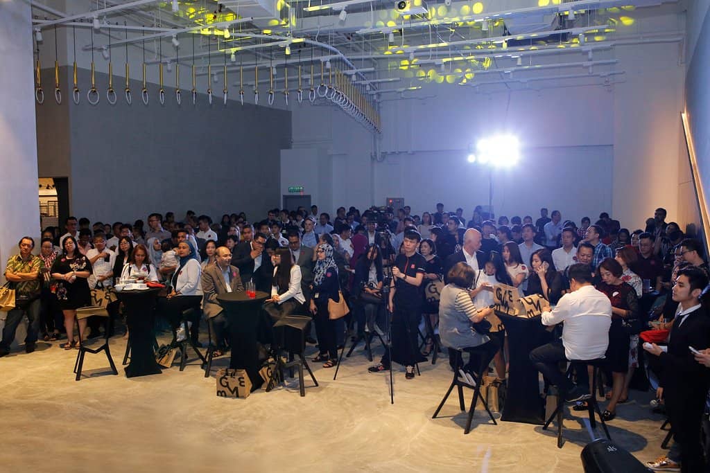 Film Gazing Digicam Store