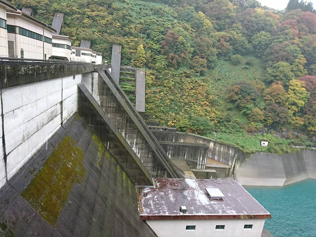 Kurobe Gorge Railway