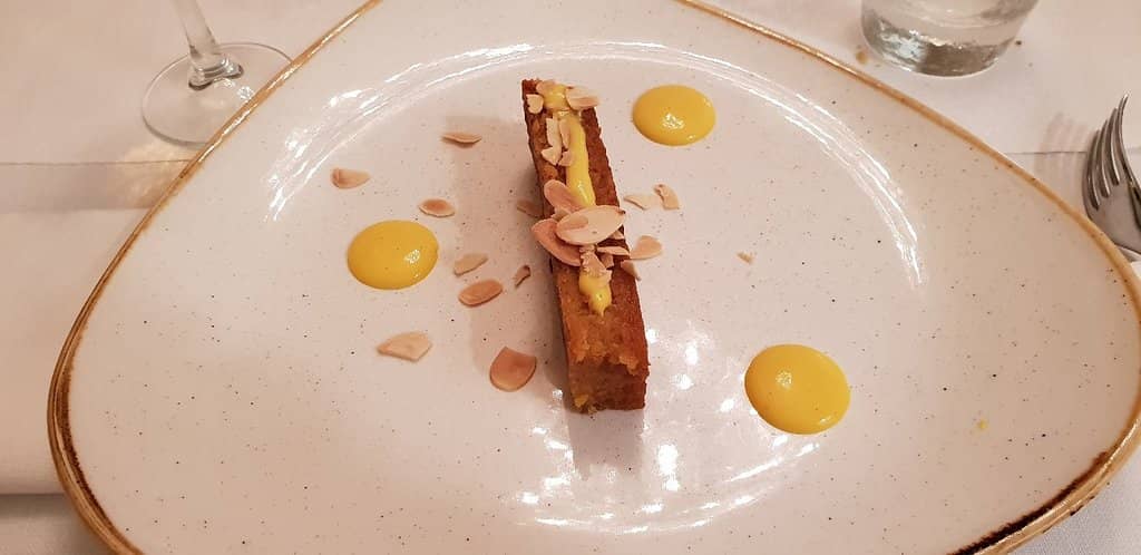 Charming Alleyway Ambiance