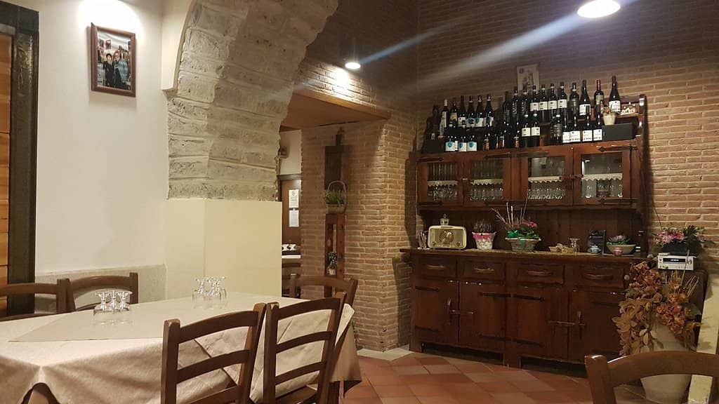 Cozy Town Setting & Friendly Staff