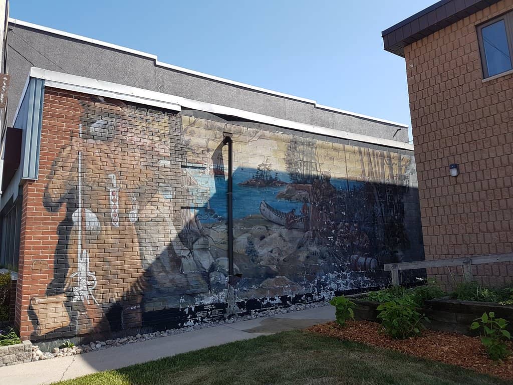 Local Boutiques & Shops