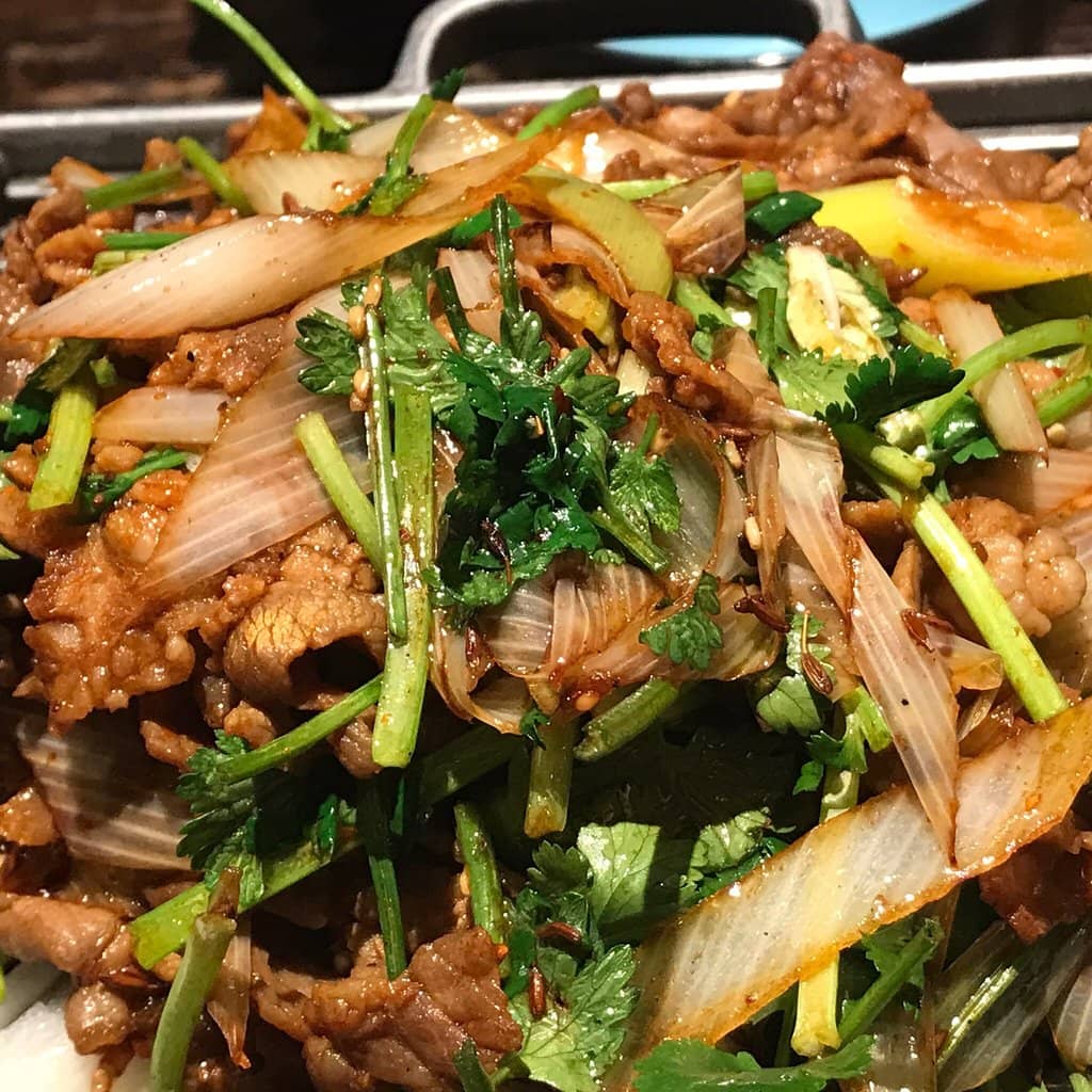 Stir-fried Beef with Scallions/Coriander
