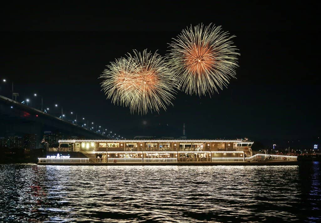 Han River Cruise