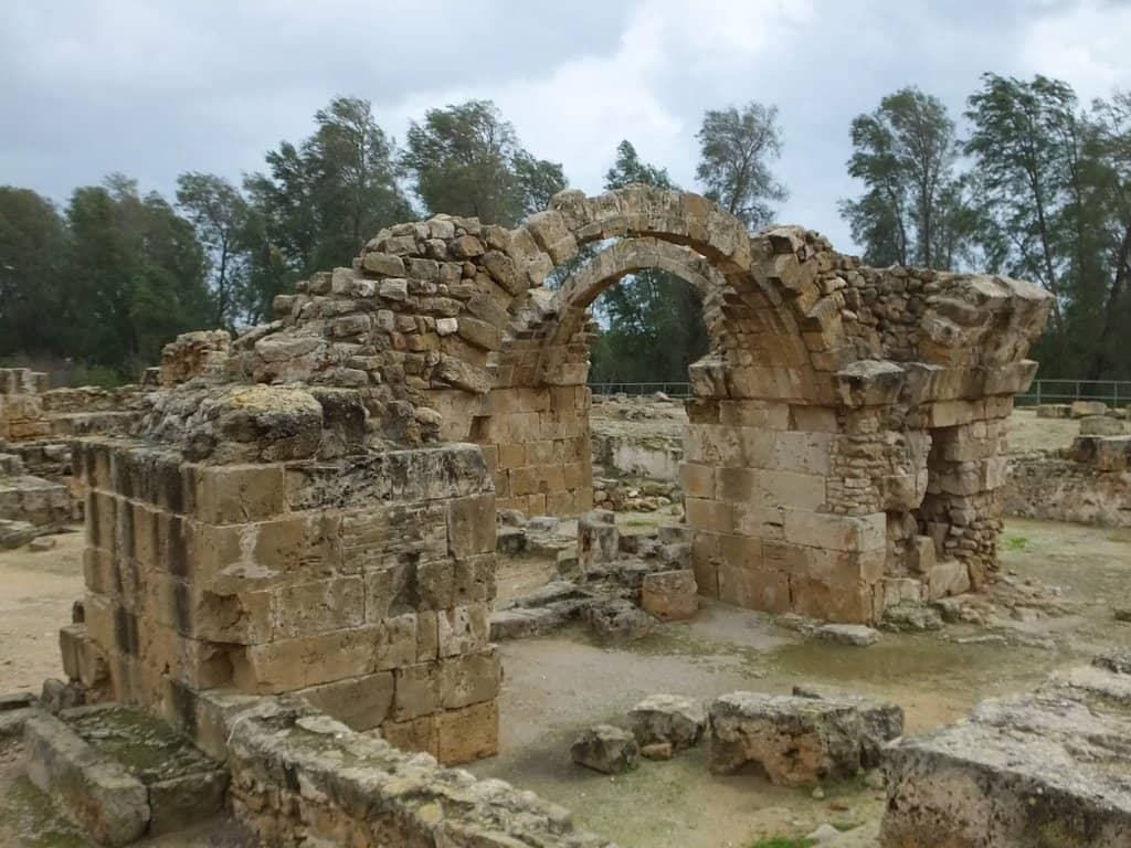 Well-Maintained Surroundings