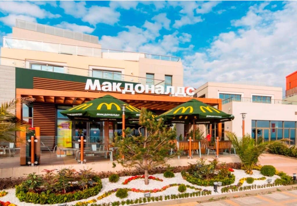 Street Music and Ambiance