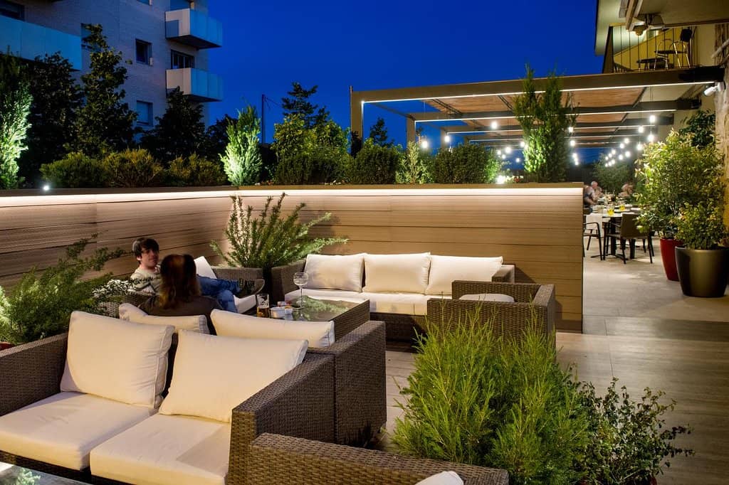 Al Fresco Dining on the Terrace