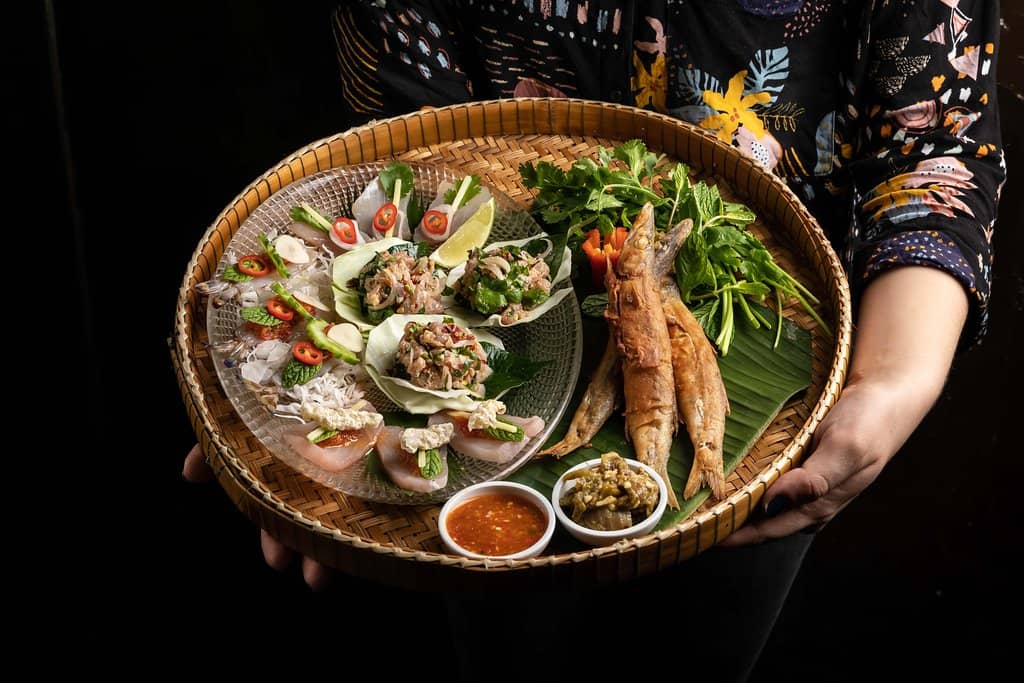 Lettuce Wraps with Fish