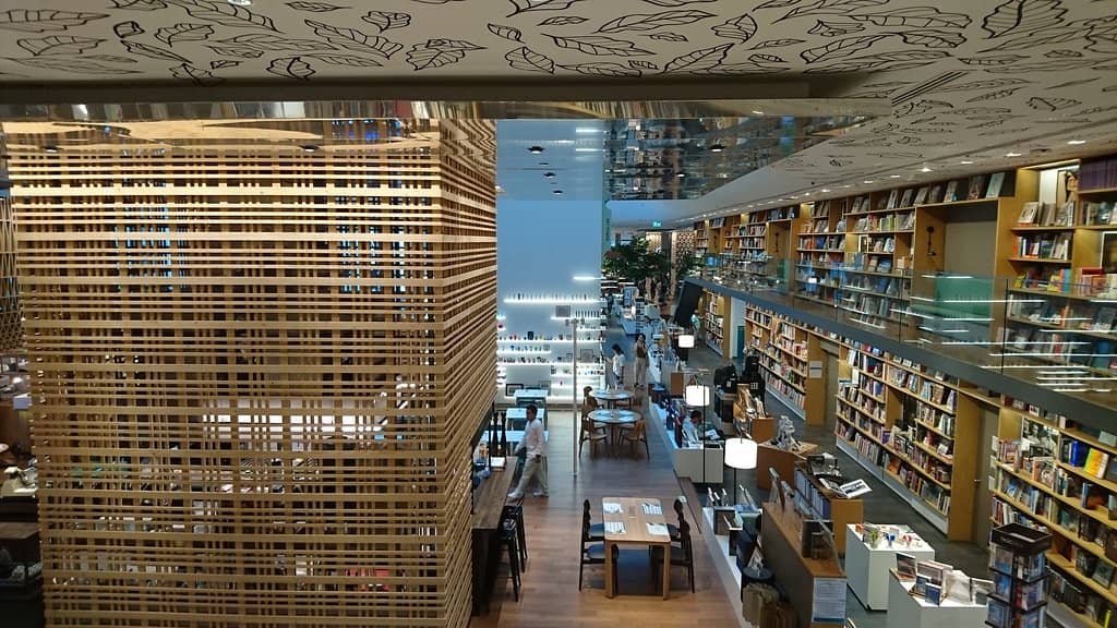 High-End Fashion Boutiques