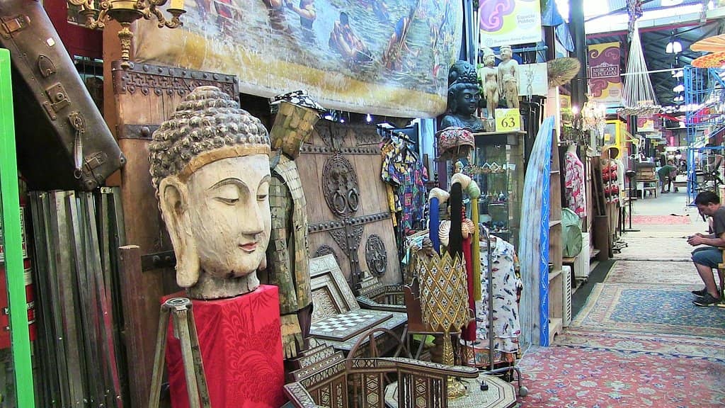 Eclectic Decor & Artwork