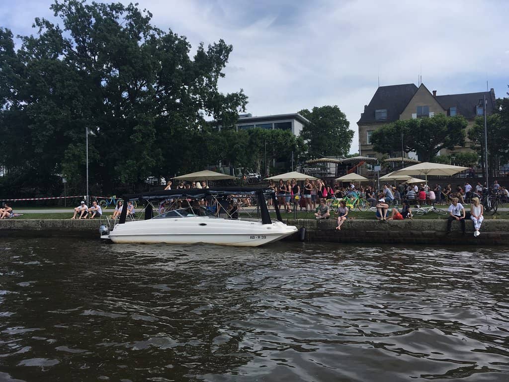 Museumsufer Connection