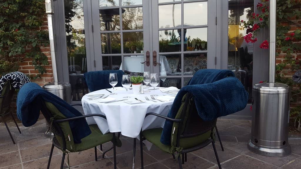 Romantic Courtyard Dining