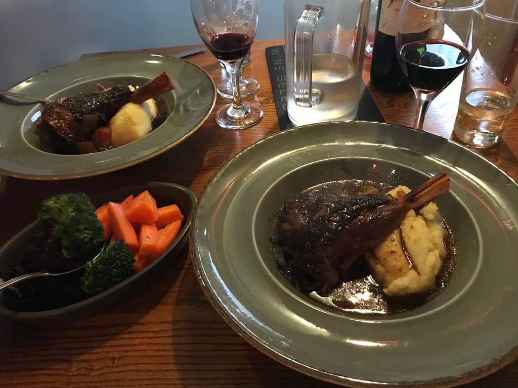 Warm Atmosphere & Friendly Service