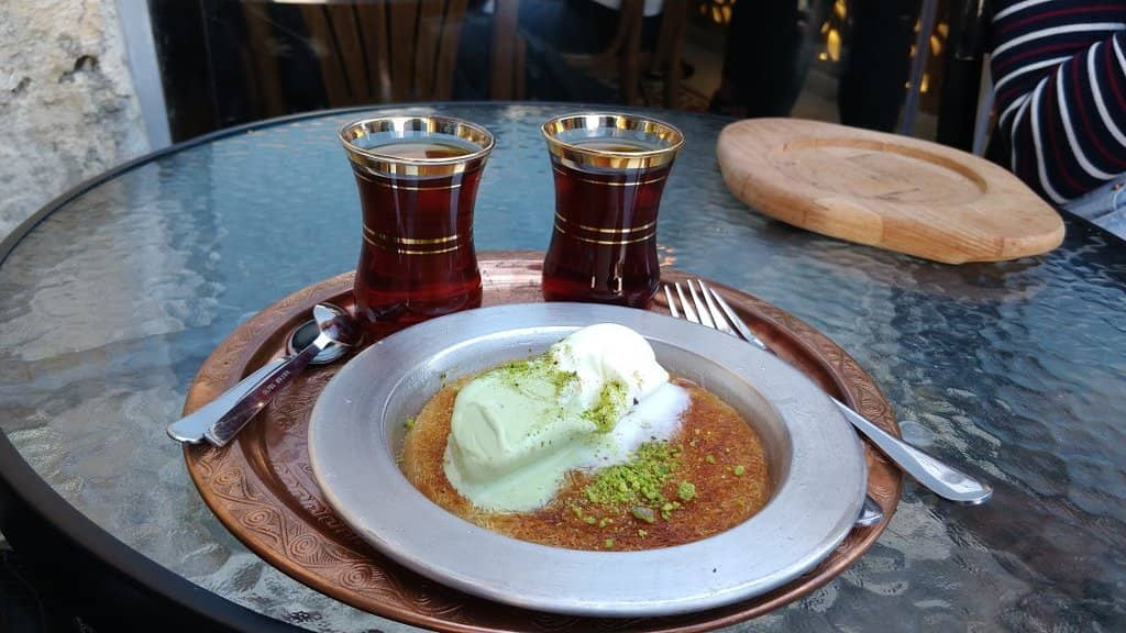 Exquisite Ice Cream Pairings