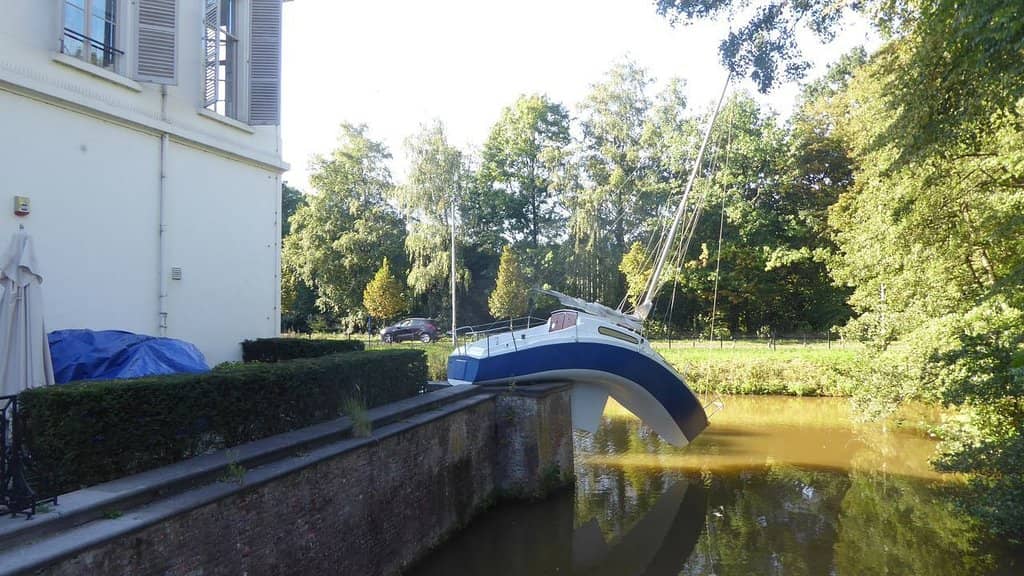 Performative Sculptures