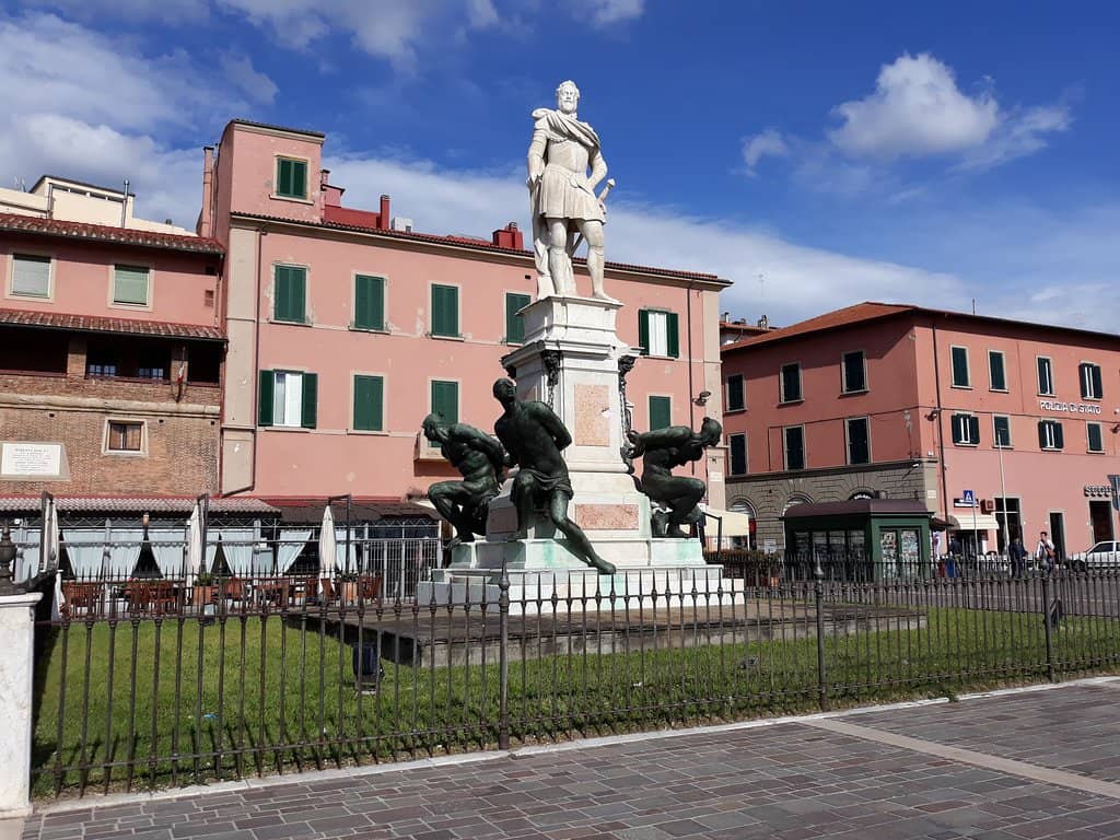 Ferdinando I de' Medici Fountain