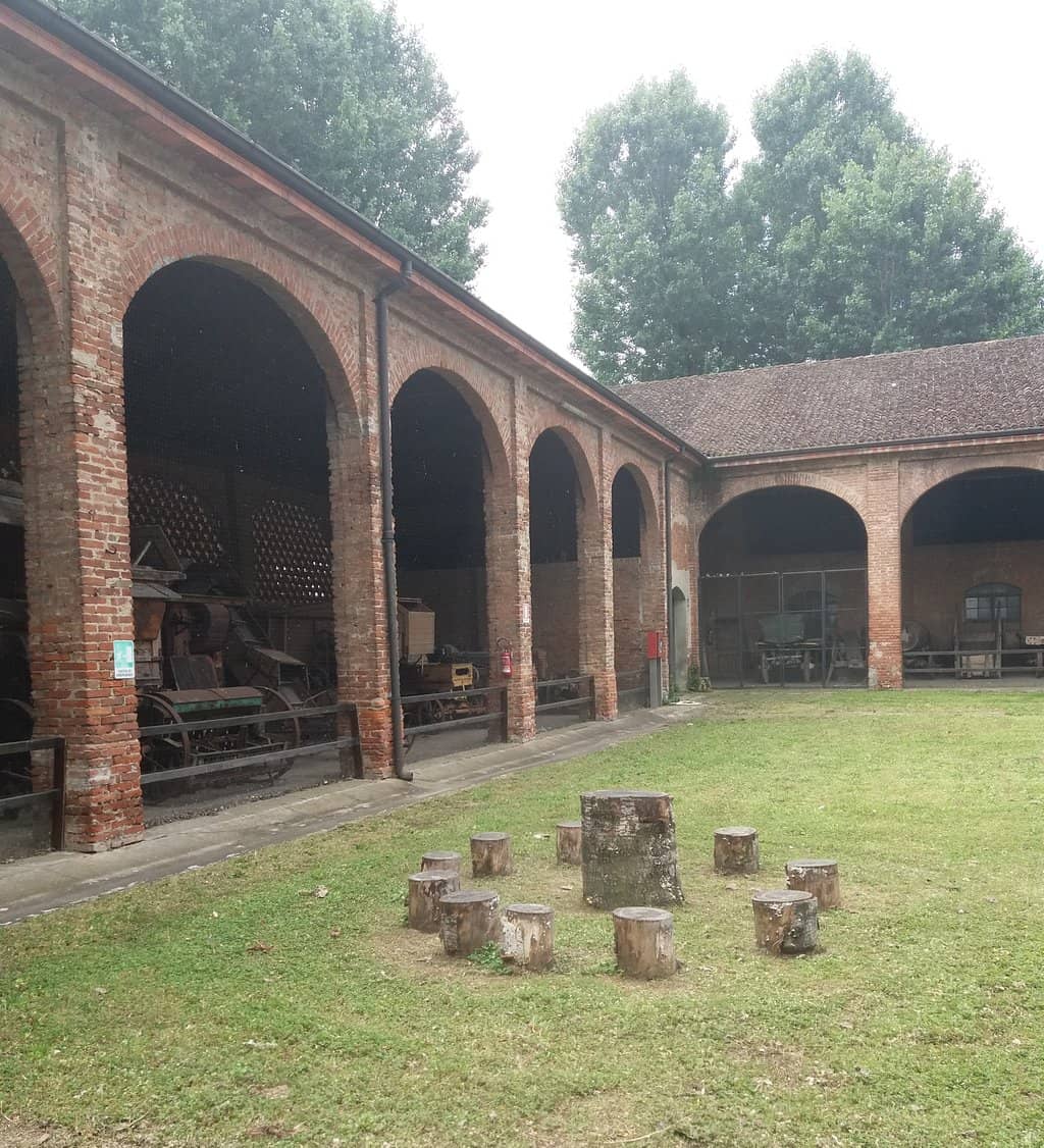 Agricultural Tools & Vehicles