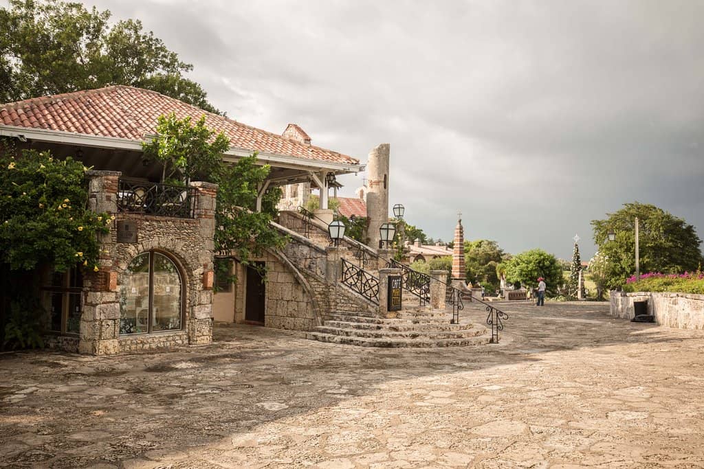 Artisan Shops & Galleries