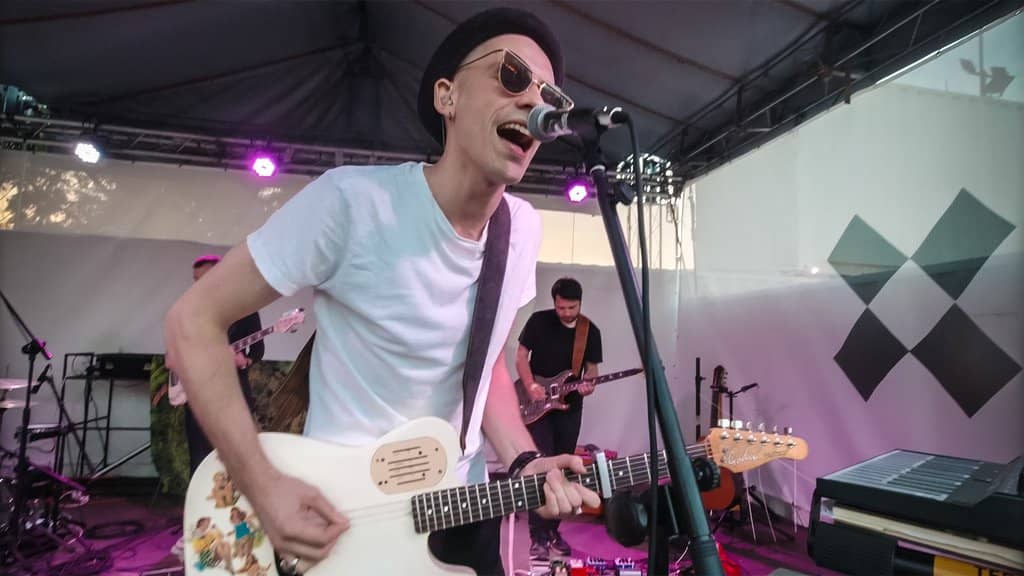 Live Music & DJ Sets