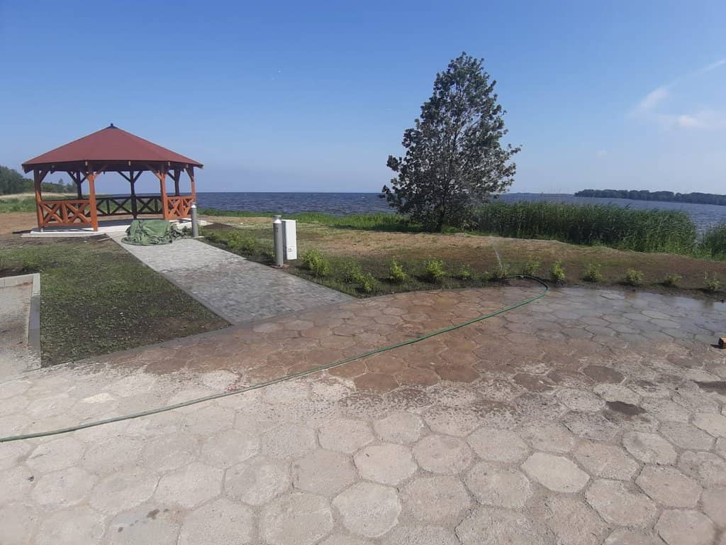 Children's Playground & Skatepark