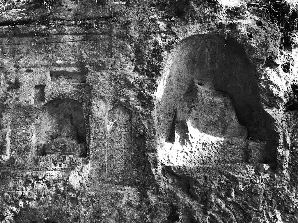 Baochu Pagoda Ascent
