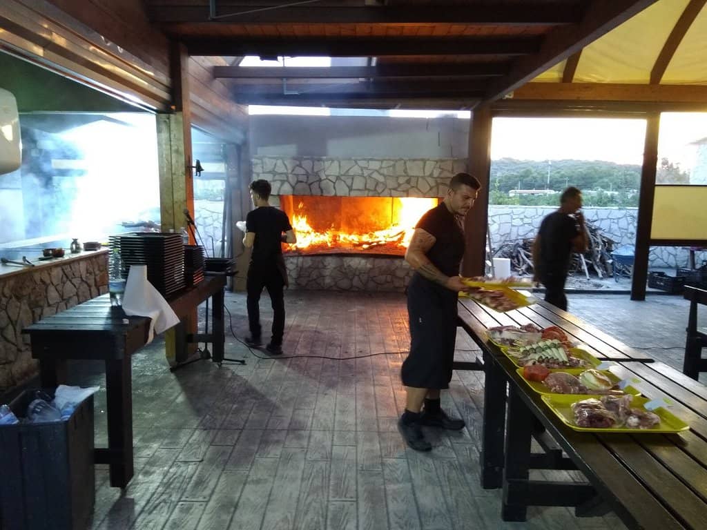 Rustic, Lively Ambiance