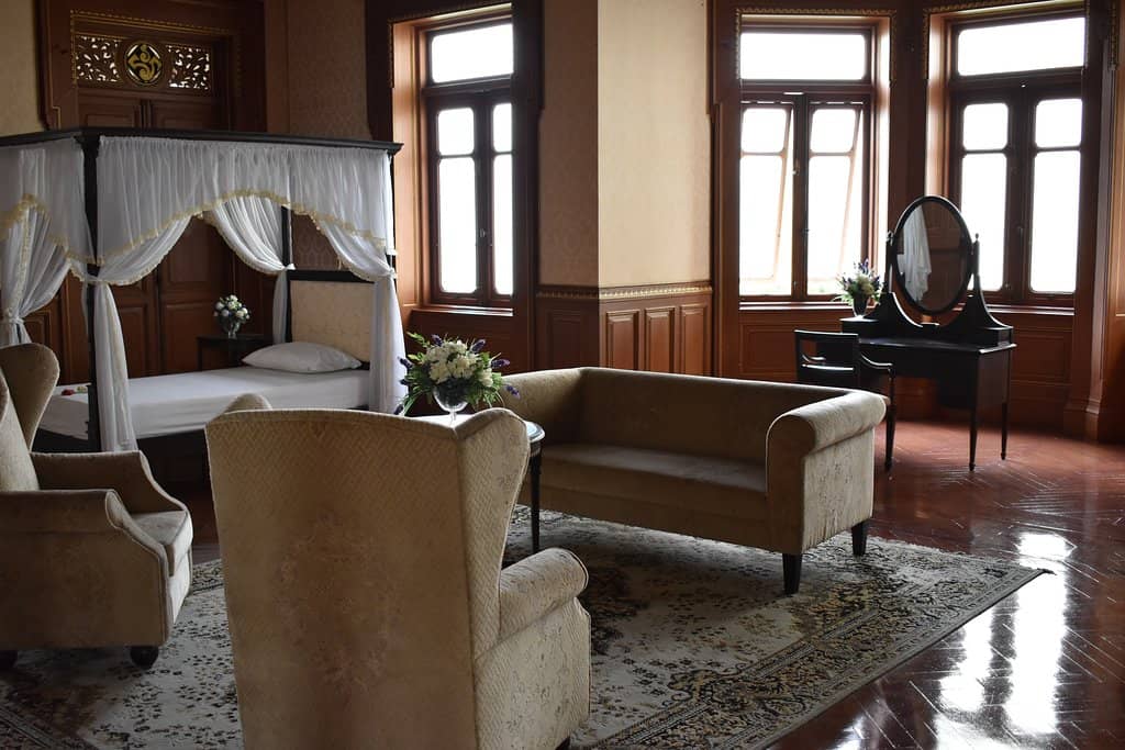 Phaya Thai Palace Gardens